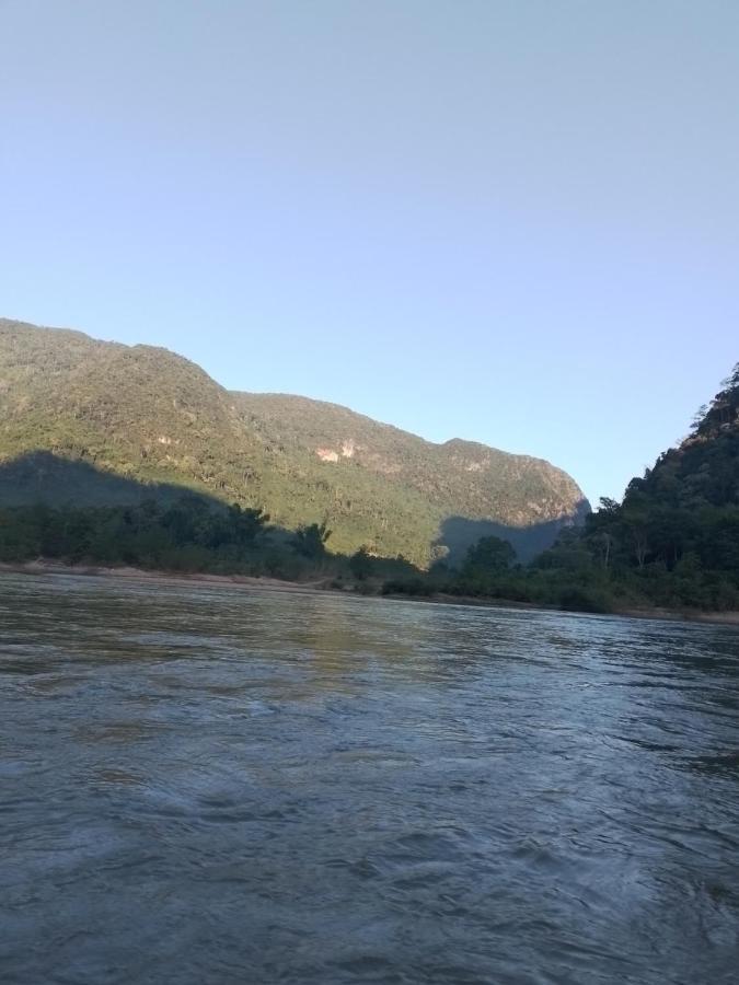 Lattanavongsa Guesthouse And Bungalows Muang Ngoi Zewnętrze zdjęcie