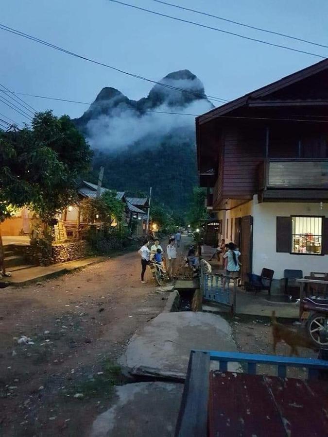 Lattanavongsa Guesthouse And Bungalows Muang Ngoi Zewnętrze zdjęcie